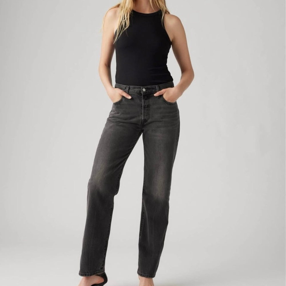 Levi's Women's Charcoal Straight Leg Jeans